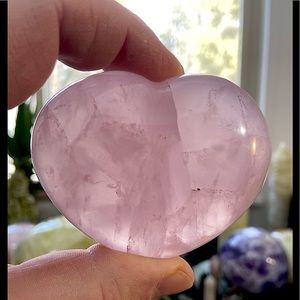 🎄SALE🎄Rose Quartz Crystal Heart Carving!